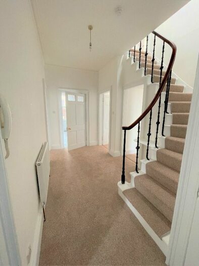 4 Bedroom Flat To Rent In High Street, Inverkeithing, Fife, KY11