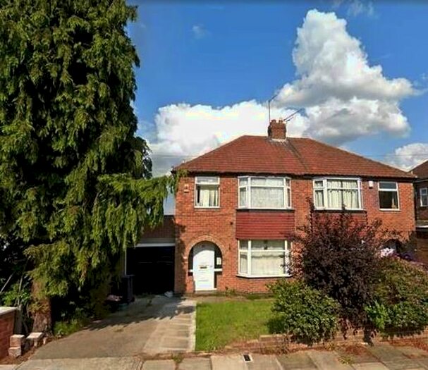 4 Bedroom Property To Rent In Howe Hill Road, York, YO26