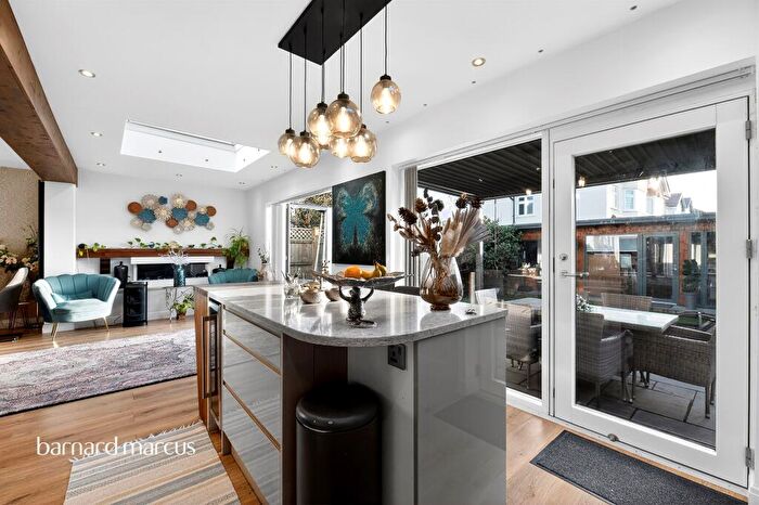 5 Bedroom Semi Detached House For Sale In Ravenswood Avenue, Surbiton, KT6