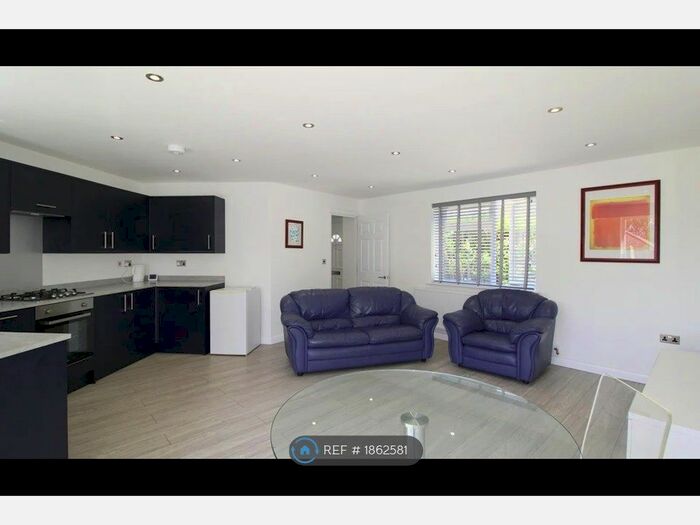 2 Bedroom Terraced House To Rent In Beechtree Ave, Englefield Green, TW20