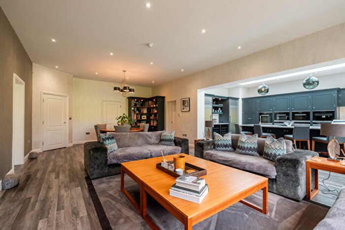6 Bedroom Detached House For Sale In Regent Avenue, Lytham, FY8