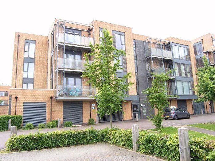 1 Bedroom Flat For Sale In Henlow Court, Goddard Drive, Bushey, WD23