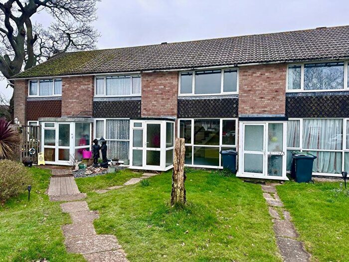 2 Bedroom Terraced House For Sale In Richmond Drive, Hayling Island, PO11