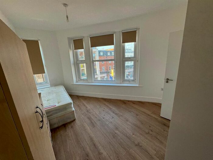 Studio To Rent In Upper Clapton Road, London, E5