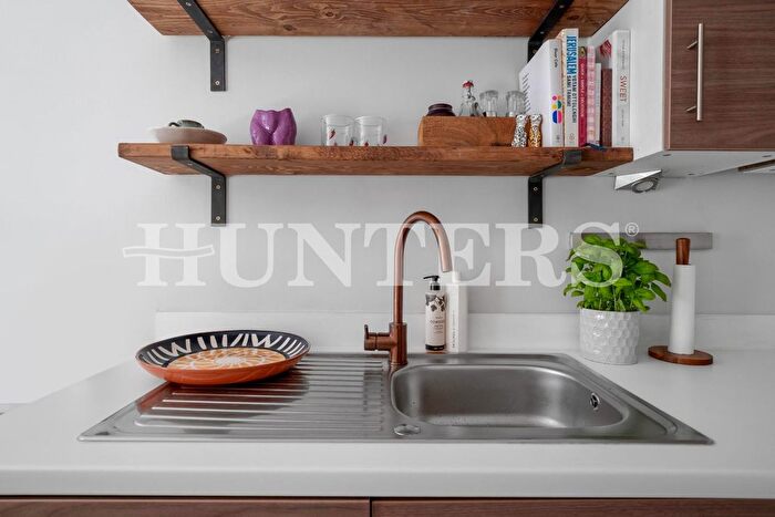 1 Bedroom Flat For Sale In Crane Heights, London, N17