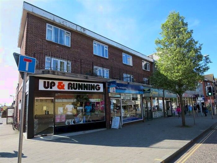 2 Bedroom Flat To Rent In London Road, Headington, Oxford, OX3