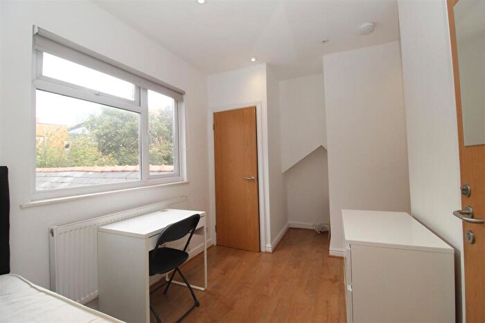 1 Bedroom House To Rent In Colum Road, Cathays, Cardiff, CF10