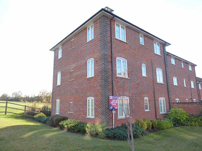2 Bedroom Flat To Rent In East Close, Bury St Edmunds, IP33