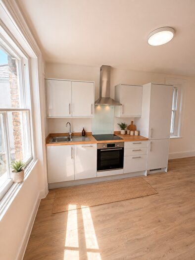 2 Bedroom Flat To Rent In Southlands Road, Bromley, BR1