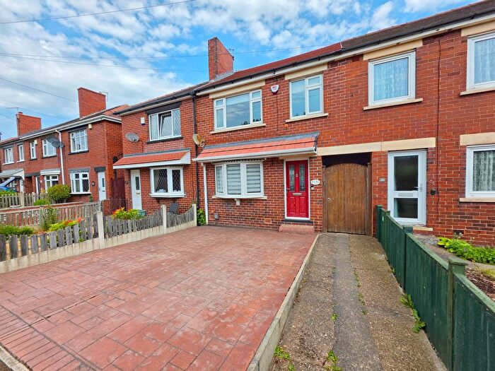 3 Bedroom Town House For Sale In Edderthorpe Lane, Darfield, Barnsley, S73