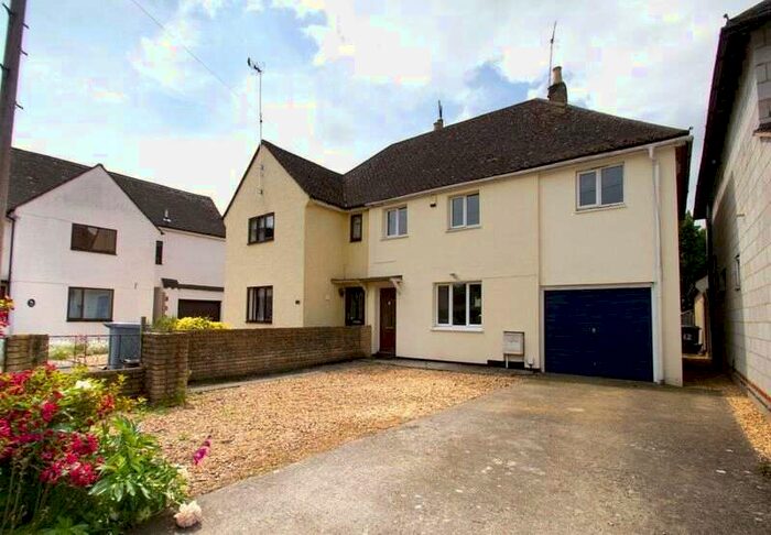 5 Bedroom Semi-Detached House To Rent In Orkney Place, Witney, Oxfordshire, OX28