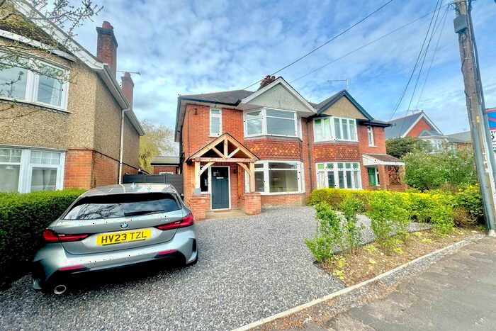 3 Bedroom Semi-Detached House To Rent In Alma Road, Romsey, SO51