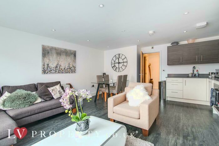 2 Bedroom Apartment To Rent In The Foundry, Jewellery Quarter, B1