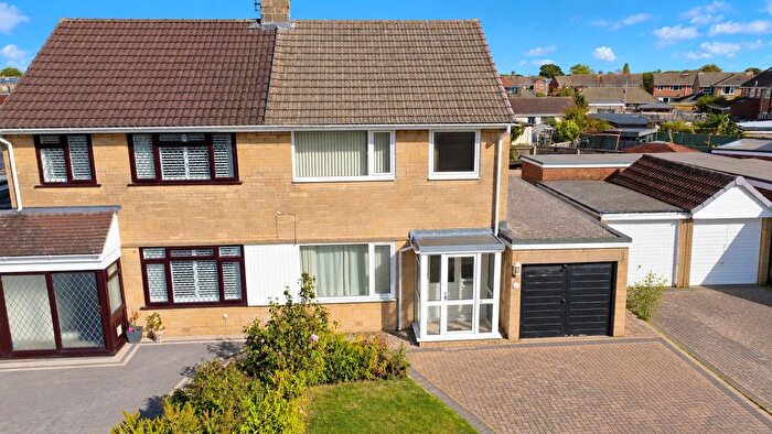 3 Bedroom Semi Detached House For Sale In Ashbury Avenue, Nythe, Swindon, SN3