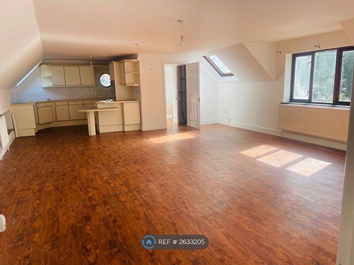 1 Bedroom Flat To Rent In Brook Road, Swindon, SN3