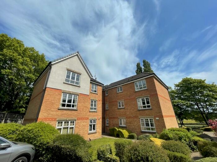 3 Bedroom Apartment To Rent In Chandlers Wharf, Rodley, LS13