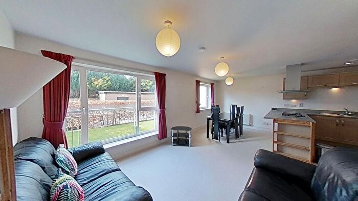 2 Bedroom Flat To Rent In Pinkhill Park, Edinburgh, Midlothian, EH12