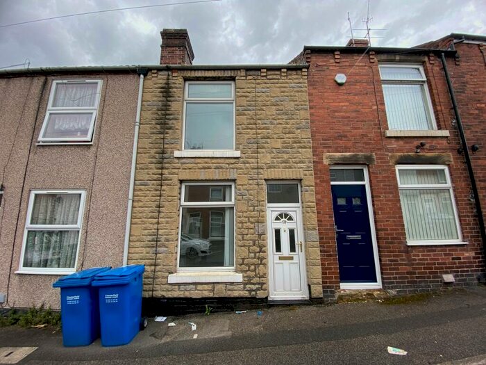 2 Bedroom Terraced House To Rent In Nelson Street, Chesterfield, S41