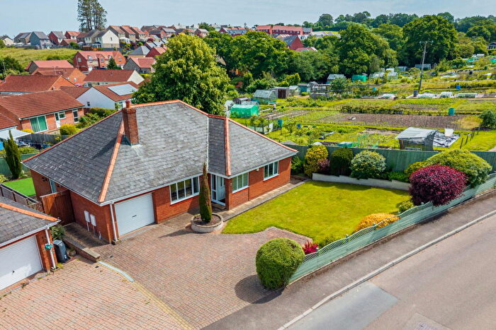 3 Bedroom Detached Bungalow For Sale In Woodbury Lane, Axminster, EX13