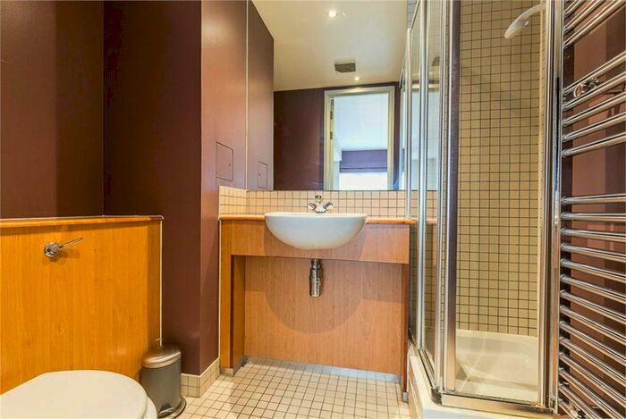 2 Bedroom Flat To Rent In City Road, Old Street, London, EC1V