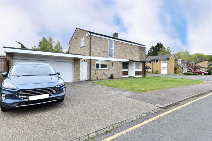4 Bedroom Detached House For Sale In Whitney Drive, Stevenage, SG1