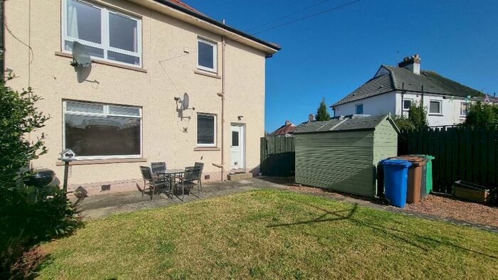 3 Bedroom Flat To Rent In Grieve Street, Kirkcaldy, Fife, KY2