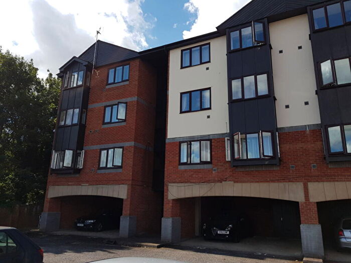 1 Bedroom Apartment To Rent In Britannia Road, Banbury, OX16