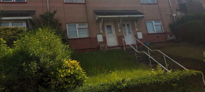 2 Bedroom Property To Rent In Elphin Road, Swansea, SA1
