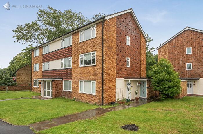 2 Bedroom Maisonette For Sale In Culvers Avenue, Carshalton, SM5