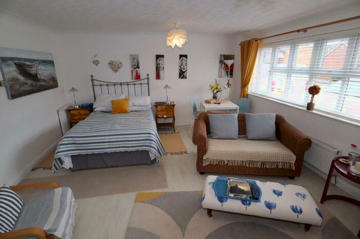 1 Bedroom Detached Bungalow To Rent In Roman Wharf, Lincoln, LN1