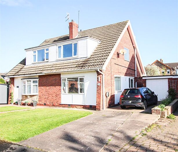 3 Bedroom Semi-Detached House For Sale In Langton Gardens, Branton, Doncaster, DN3