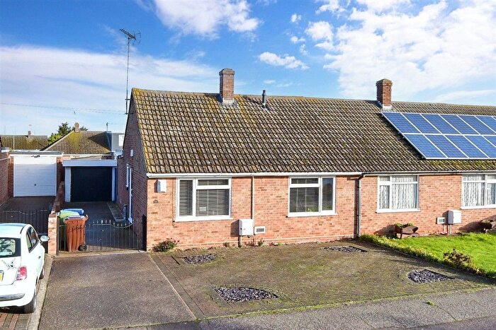 2 Bedroom Semi Detached House For Sale In Foxley Road, Queenborough, Kent, ME11