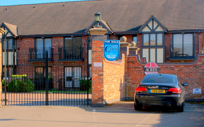 1 Bedroom Flat To Rent In Oak Park Court, Four Oaks., B74