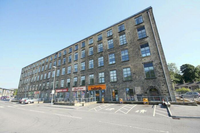 2 Bedroom Apartment For Sale In Wren Nest Mill, Glossop, **Larger Than Average**, SK13