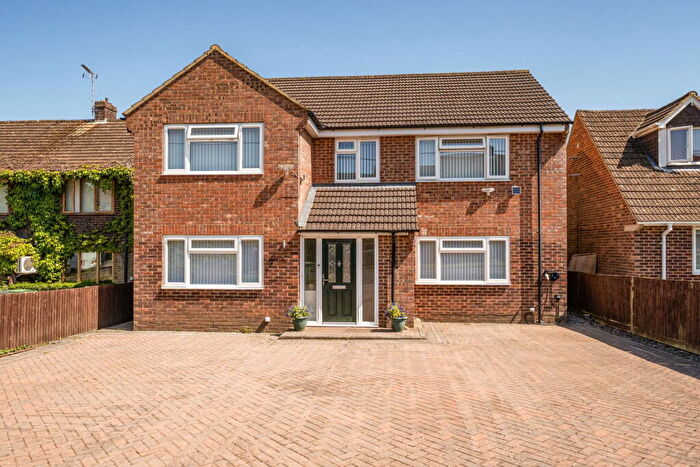 4 Bedroom Detached House For Sale In Cavalier Road, Old Basing, RG24