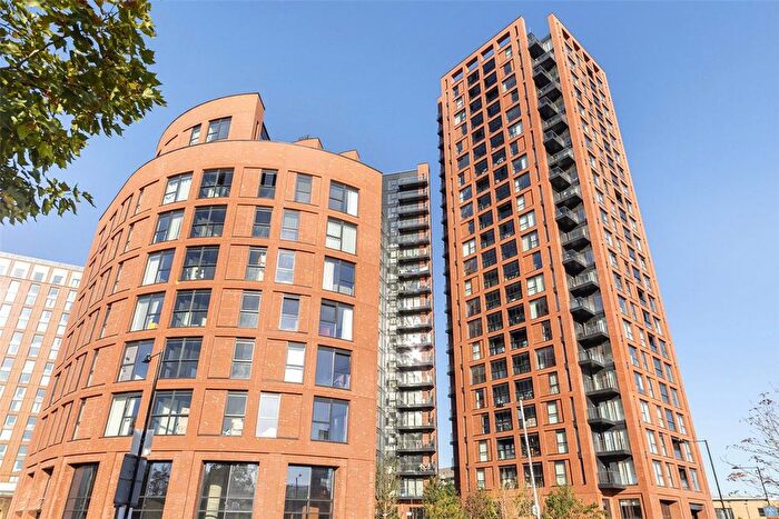 1 Bedroom Flat To Rent In Silvocea Way, Blackwall, E14