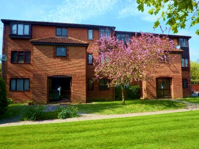 1 Bedroom Flat To Rent In Forge Field, Shepherds Spring Lane, Andover, SP10