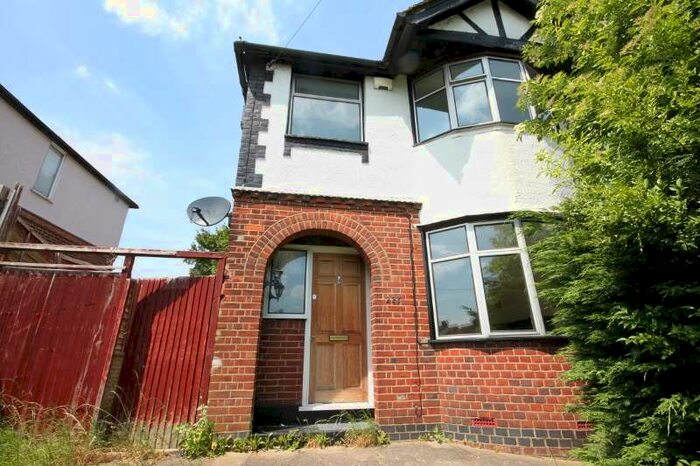 3 Bedroom Property To Rent In Crawley Green Road Luton, LU2