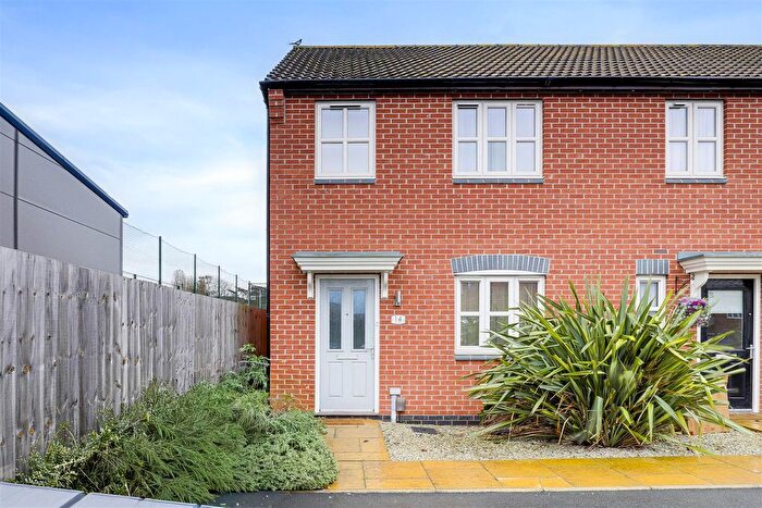 3 Bedroom Terraced House For Sale In Autumn Close, West Bridgford, Nottinghamshire, NG2