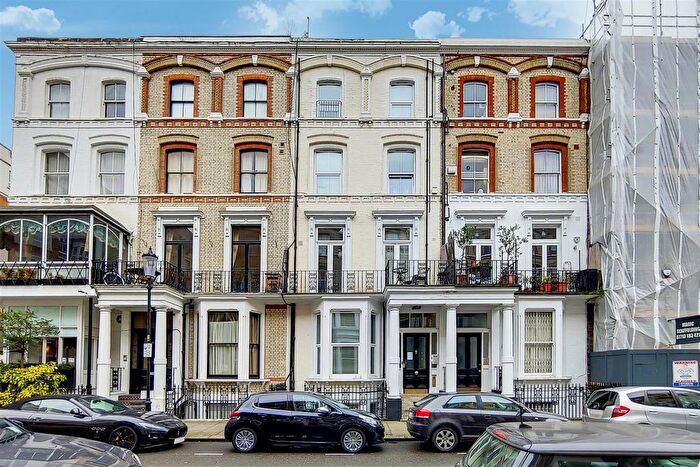 Studio To Rent In Cheniston Gardens, High Street Kensington, W8