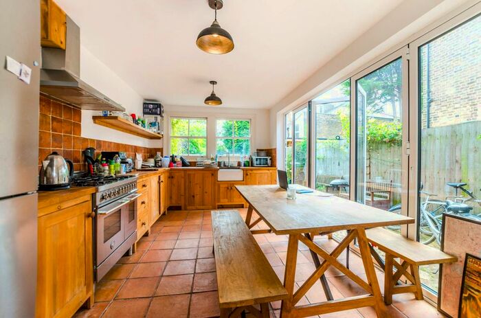 4 Bedroom Property To Rent In Finsbury Road, Pf, Bounds Green, London, N22