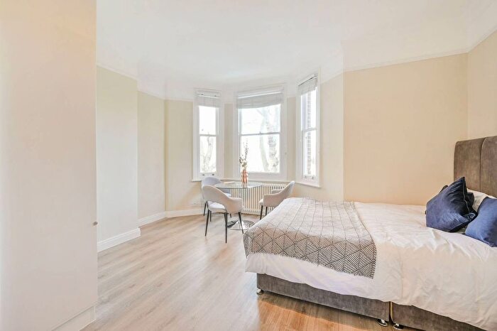 Studio To Rent In Vincent Square, Westminster, London, SW1P