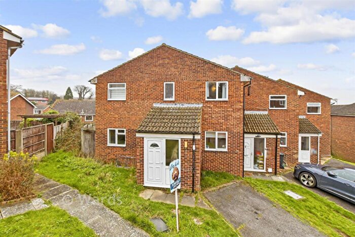 2 Bedroom End Of Terrace House For Sale In Goudhurst Close, Canterbury, Kent, CT2