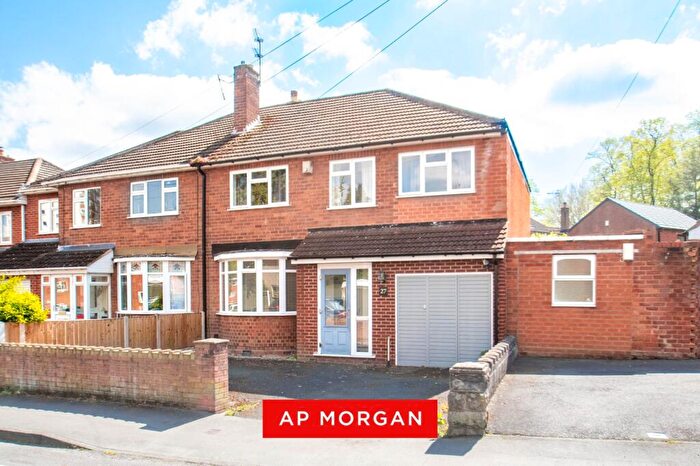 5 Bedroom Semi Detached House For Sale In Lion Street, Stourbridge, West Midlands, DY8