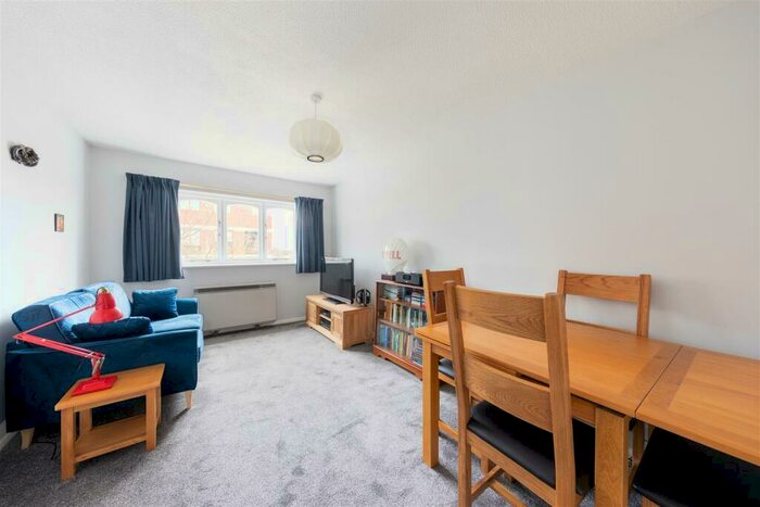 1 Bedroom Apartment For Sale In Brockway Close, Leytonstone, E11