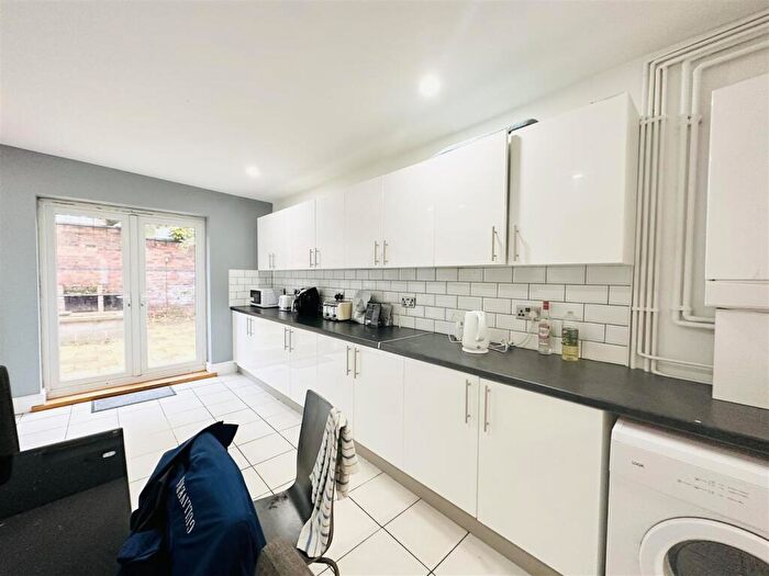 6 Bedroom House To Rent In Harrington Drive, Lenton, Nottingham, NG7