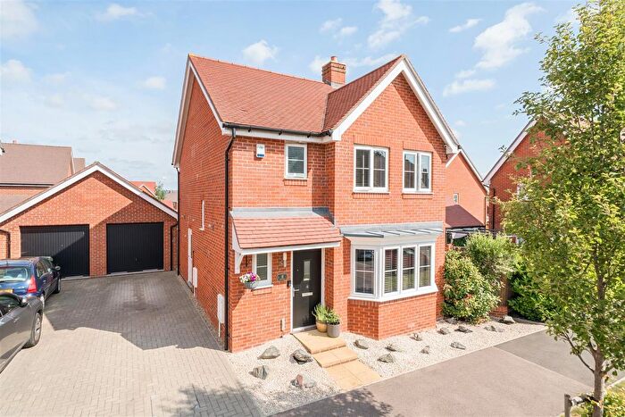 3 Bedroom Detached House For Sale In Reeves Road, Headcorn, Ashford, TN27
