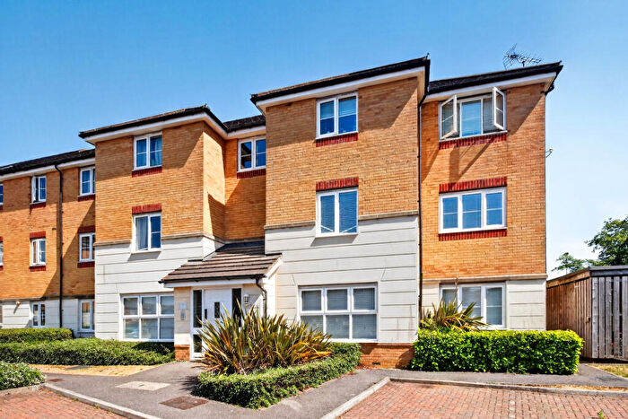 2 Bedroom Apartment For Sale In Somerville Rise, Bracknell, RG12