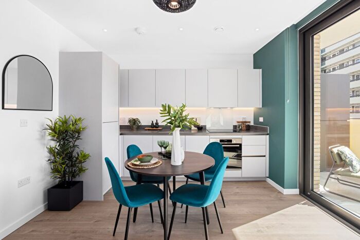 Flat For Sale In Macclesfield Road, London, EC1V