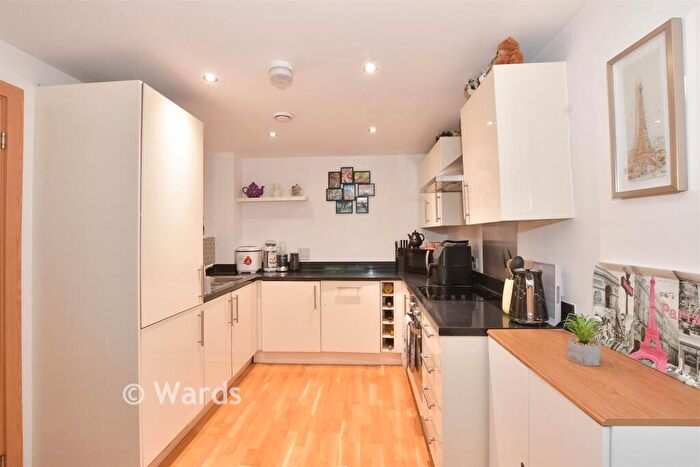 2 Bedroom Flat For Sale In Olympia Way, Whitstable, Kent, CT5